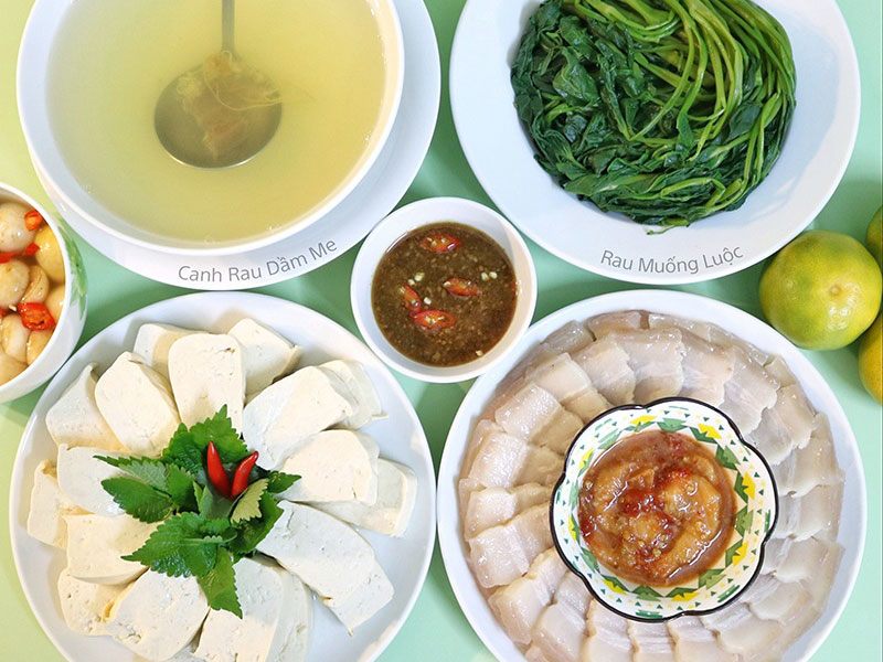 Mâm Cơm Đậm Chất Việt