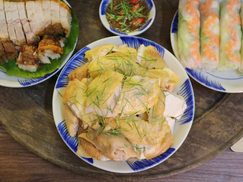 Thịt gà luộc